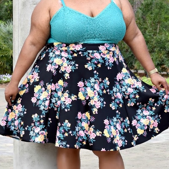 Ashley Nell Tipton Dresses & Skirts - Ashley Nell Tipton for Boutique floral skirt